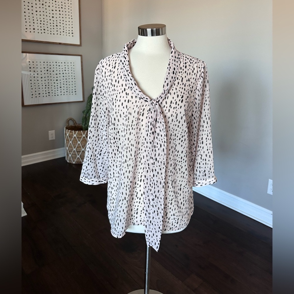 The Limited Tie Front Popover Blouse Pink/Black Chiffon Cheetah XL EUC